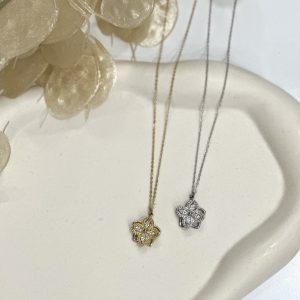 Ανακάλυψε τα spinner necklace στο www.cprcollection.gr και στο φυσικό μας κατάστημα στο Ίλιον .