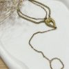 Ανακάλυψε το χρυσό hand chain με ανάγλυφο μοτίφ δάκρυ στο cprcollection.gr. Συνδυάζει βραχιόλι και δαχτυλίδι μαζί με στυλ boho chic .Ελαιών 36, Ίλιον