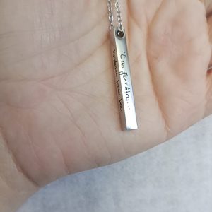 Ανακάλυψε το Ατσάλινο κολιέ μπάρα για άντρες και γυναίκες με custom χάραξη ότι θες(αρχικά ,σύμβολα, ονόματα) στο www.cprcollection.gr και στο φυσικό μας κατάστημα Ελαιών 36 , Ίλιον.