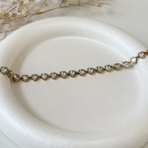 Ανακάλυψε κοσμήματα ατσάλινα και με στρας για να εντυπωσιάσεις σε ολες σου τις εμφανίσεις .www.cprcollection.gr