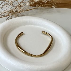 Ανακάλυψε όλη τη συλλογή μας και κάνε συνδυασμούς που απογειώνουν το στυλ σου .Ελαιών 36, ίλιον.cprcollection.gr
